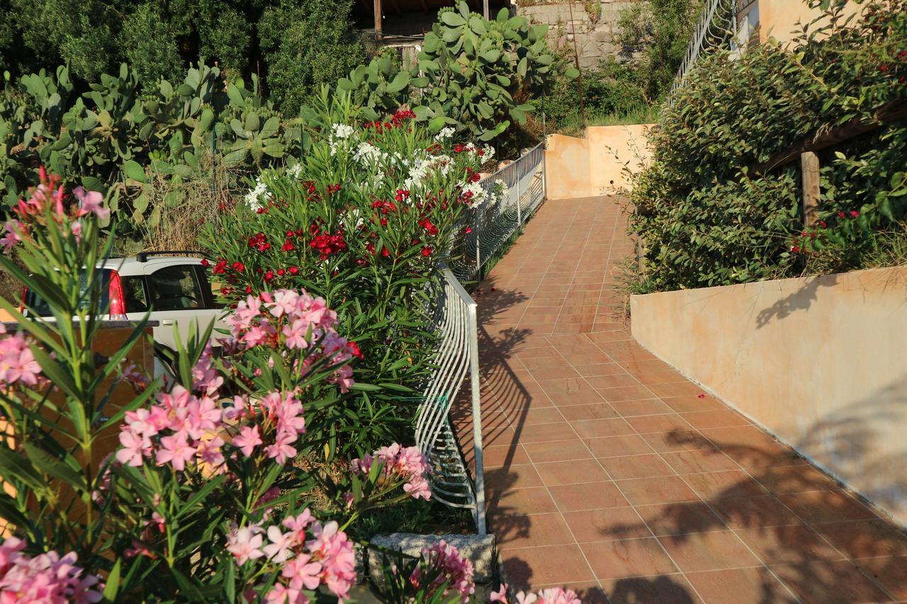 Casa Elicriso Villa Castelsardo Exterior photo